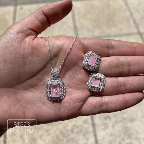 Conjunto Retangular Fusion Rosa Candy Cravejado Cristal Prateado